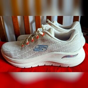 Skechers with Arch Support